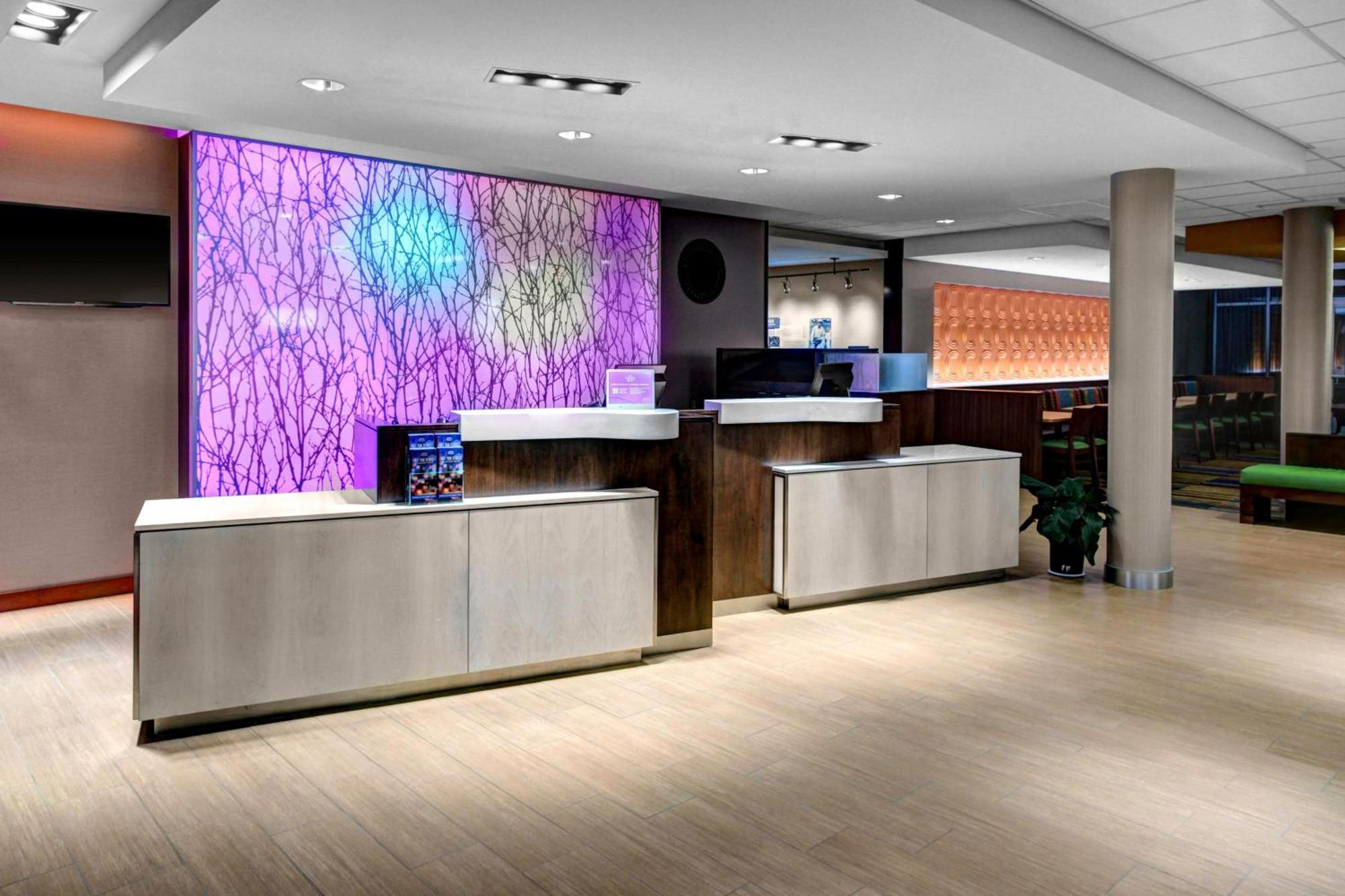 Fairfield Inn & Suites By Marriott Lansing At Eastwood Exterior foto