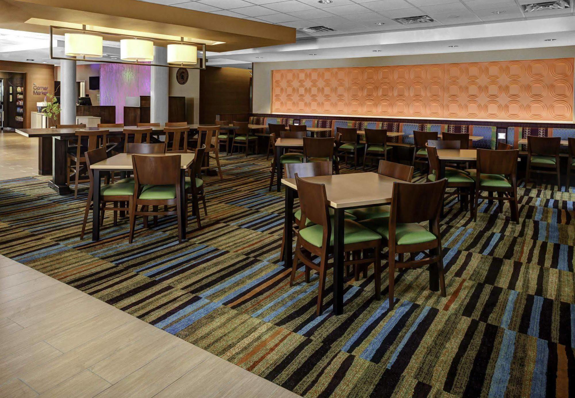 Fairfield Inn & Suites By Marriott Lansing At Eastwood Exterior foto